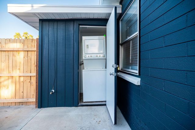 850 W Hazelwood Street, Phoenix, AZ 85013