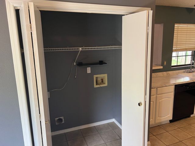 3028 Matterhorn Drive, Bedford, TX 76021