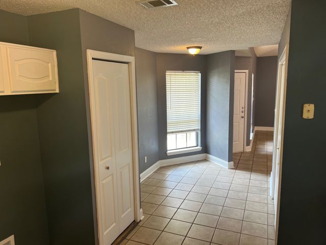 3028 Matterhorn Drive, Bedford, TX 76021