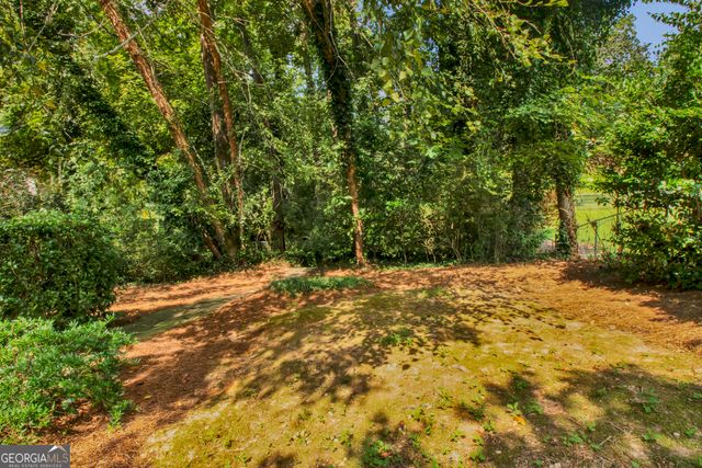 2594 W Fontainebleau Court, Atlanta, GA 30360