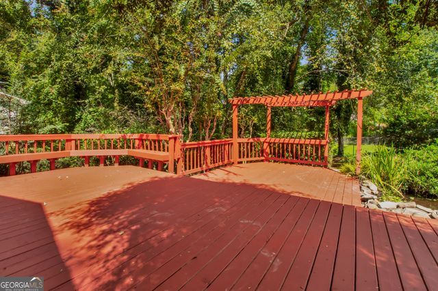 2594 W Fontainebleau Court, Atlanta, GA 30360