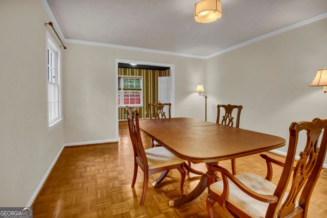 2594 W Fontainebleau Court, Atlanta, GA 30360