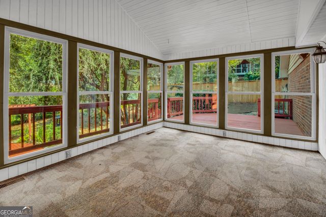 2594 W Fontainebleau Court, Atlanta, GA 30360