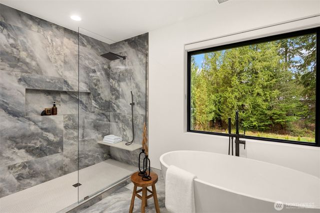 22900 101st Avenue SE, Woodinville, WA 98077