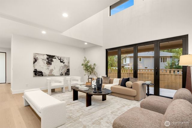 22900 101st Avenue SE, Woodinville, WA 98077