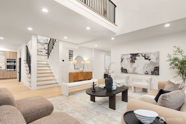 22900 101st Avenue SE, Woodinville, WA 98077