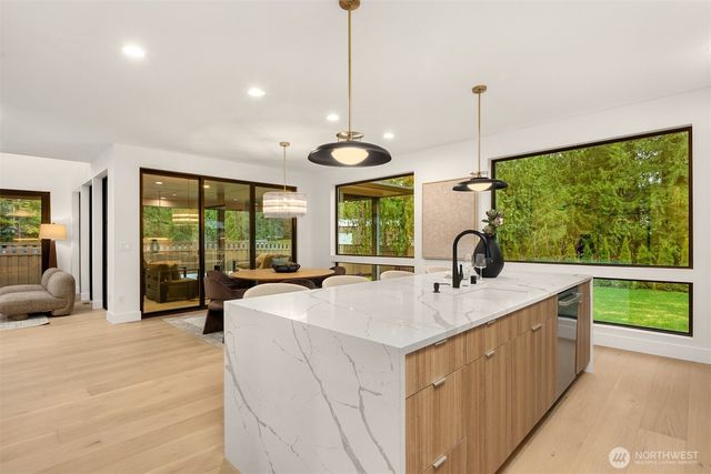 22900 101st Avenue SE, Woodinville, WA 98077