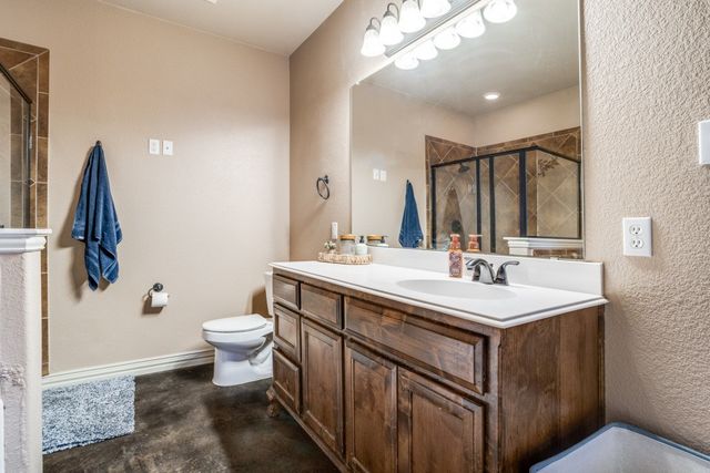 1815 Bersand, Gainesville, TX 76240