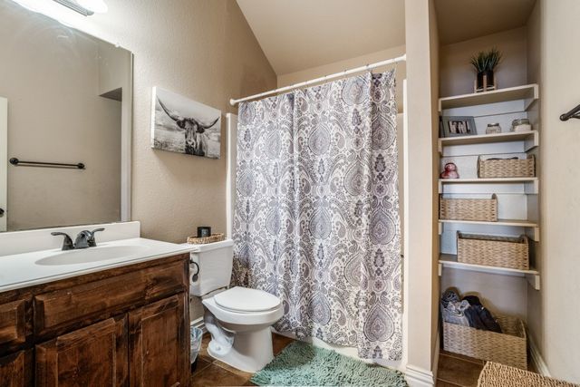 1815 Bersand, Gainesville, TX 76240