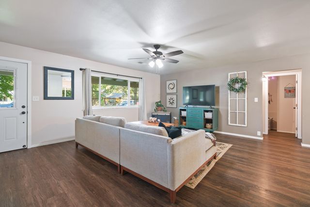 20481 Womack Road, Red Bluff, CA 96080