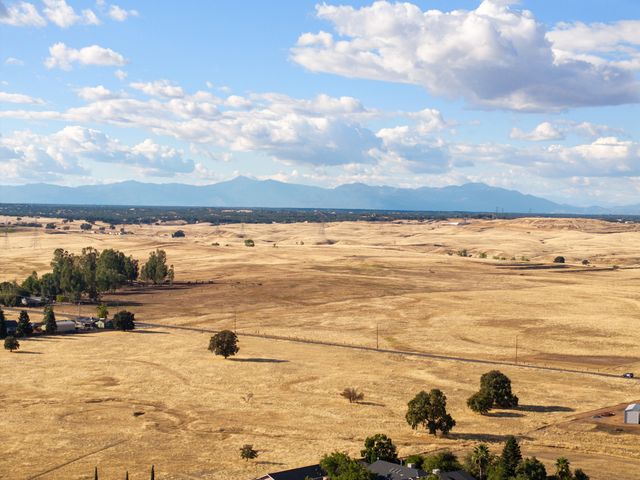 20481 Womack Road, Red Bluff, CA 96080