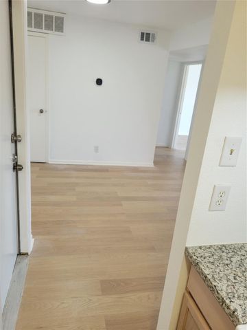 8425 Hearth Drive 25, Houston, TX 77054