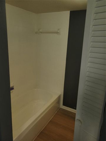 8425 Hearth Drive 25, Houston, TX 77054