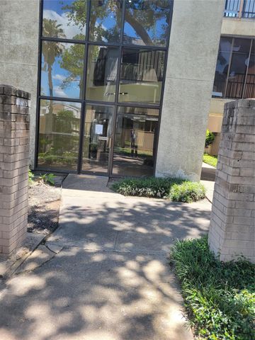 8425 Hearth Drive 25, Houston, TX 77054