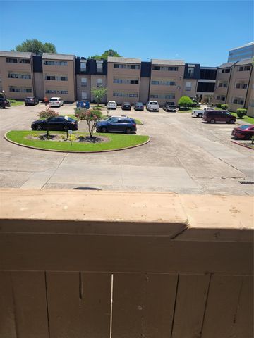 8425 Hearth Drive 25, Houston, TX 77054