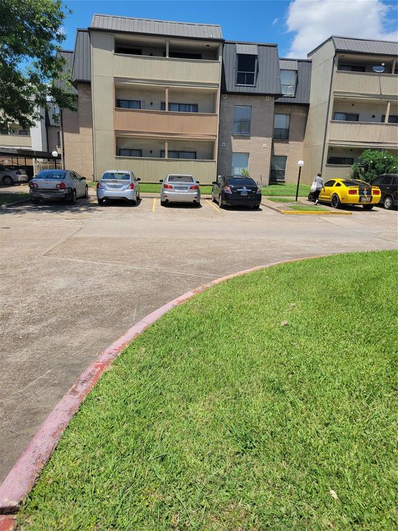 8425 Hearth Drive 25, Houston, TX 77054