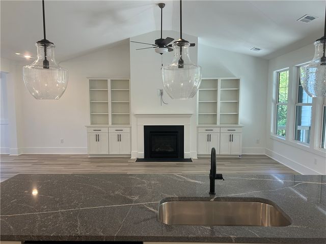 131 Shale Drive, Central, SC 29630