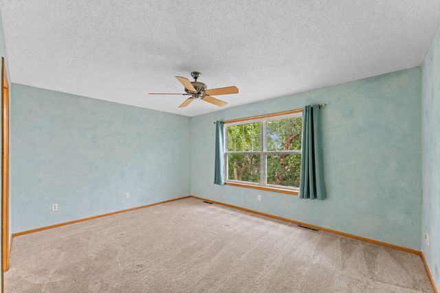 11841 86th Avenue N, Maple Grove, MN 55369