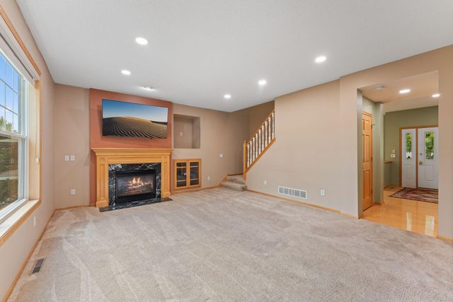 11841 86th Avenue N, Maple Grove, MN 55369