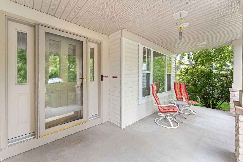 11841 86th Avenue N, Maple Grove, MN 55369 — photo 2
