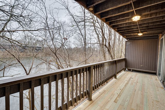 5522 E Lake Drive B, Lisle, IL 60532