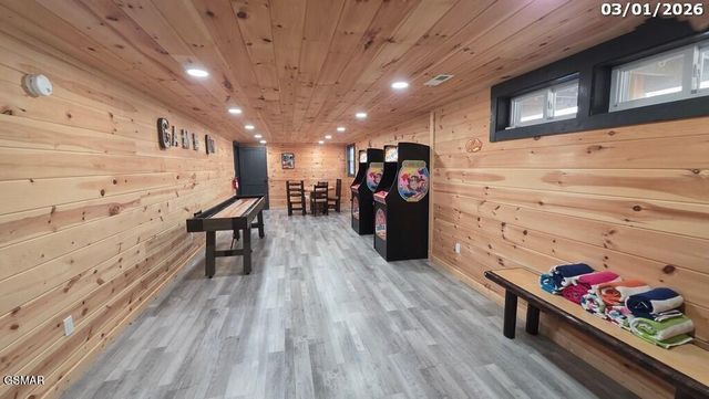 2869 Hatcher Mountain Road, Sevierville, TN 37862