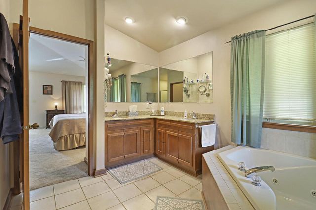 5005 89th PLACE, Kenosha, WI 53142