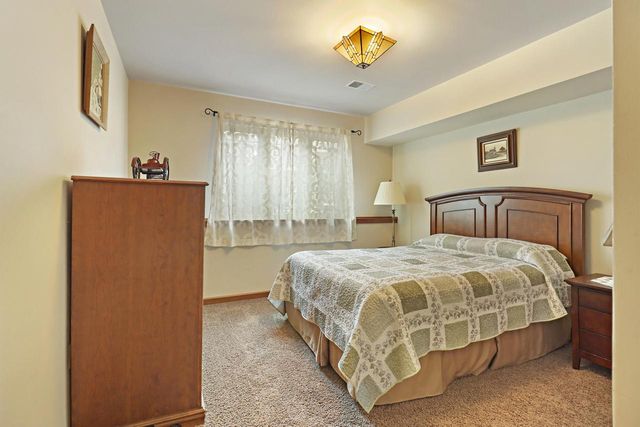 5005 89th PLACE, Kenosha, WI 53142