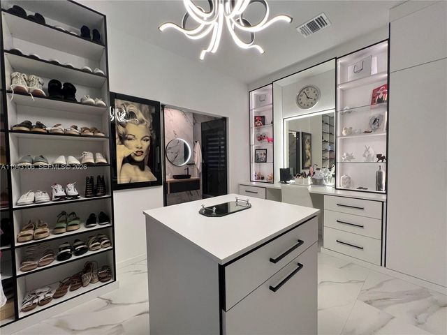 7782 NW 18th St, Pembroke Pines, FL 33024