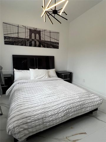 7782 NW 18th St, Pembroke Pines, FL 33024