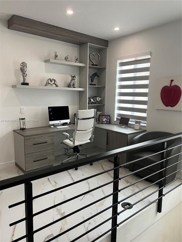 7782 NW 18th St, Pembroke Pines, FL 33024