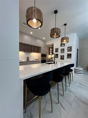 7782 NW 18th St, Pembroke Pines, FL 33024