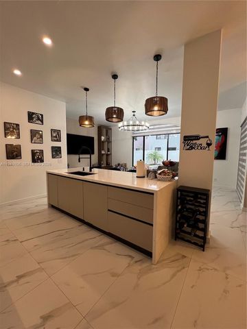 7782 NW 18th St, Pembroke Pines, FL 33024