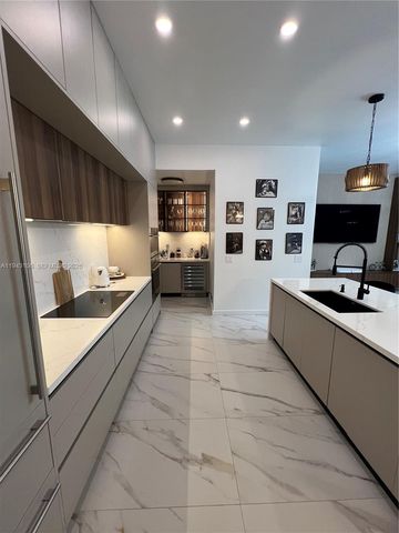 7782 NW 18th St, Pembroke Pines, FL 33024