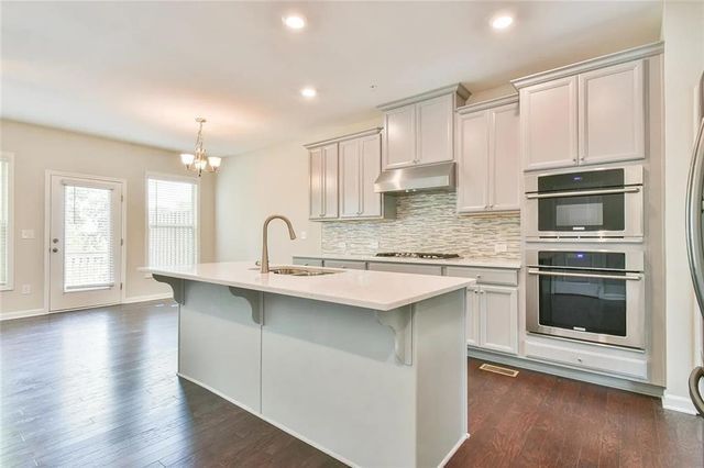 380 Provenance Drive, Sandy Springs, GA 30328