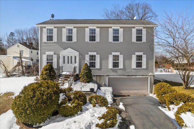 44 Greenvale Circle, White Plains, NY 10607