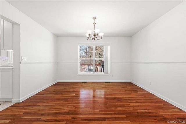 44 Greenvale Circle, White Plains, NY 10607