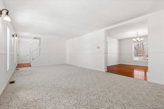 44 Greenvale Circle, White Plains, NY 10607