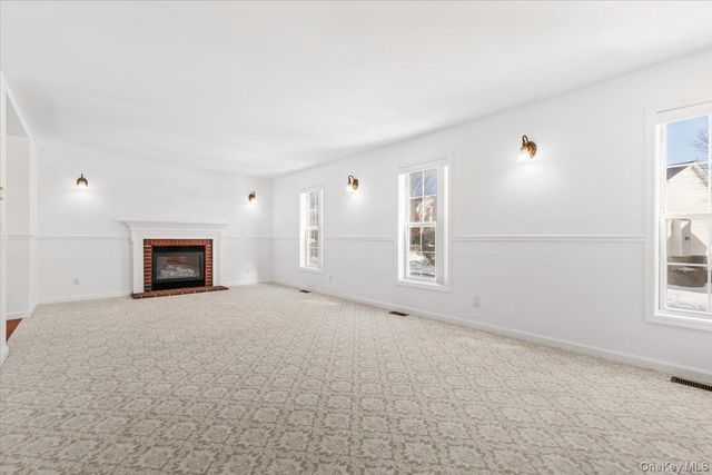 44 Greenvale Circle, White Plains, NY 10607