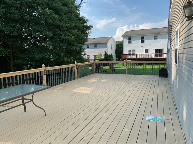 44 Greenvale Circle, White Plains, NY 10607