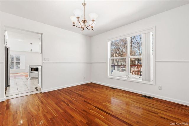 44 Greenvale Circle, White Plains, NY 10607