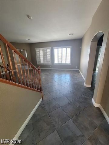 9622 Staff Lane, Las Vegas, NV 89178