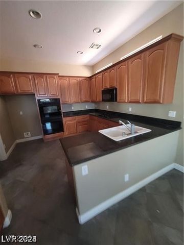 9622 Staff Lane, Las Vegas, NV 89178