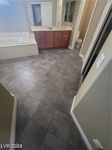 9622 Staff Lane, Las Vegas, NV 89178