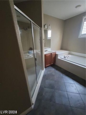 9622 Staff Lane, Las Vegas, NV 89178