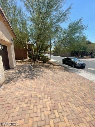 9622 Staff Lane, Las Vegas, NV 89178
