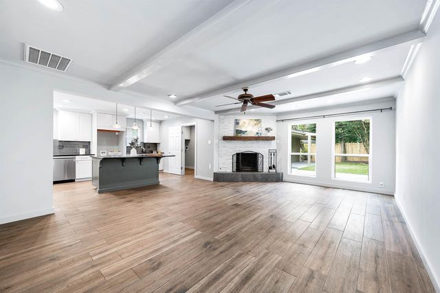 6030 Warm Springs Road, Houston, TX 77035