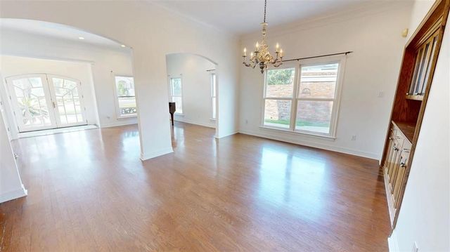 219 Shell Beach Drive, Lake Charles, LA 70601