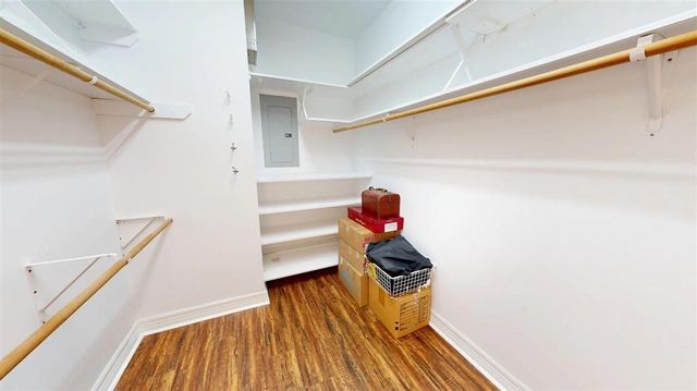 219 Shell Beach Drive, Lake Charles, LA 70601