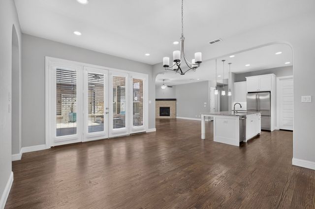 8261 Kentland Drive, Frisco, TX 75034